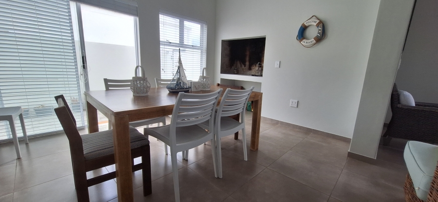 2 Bedroom Property for Sale in Laaiplek Western Cape